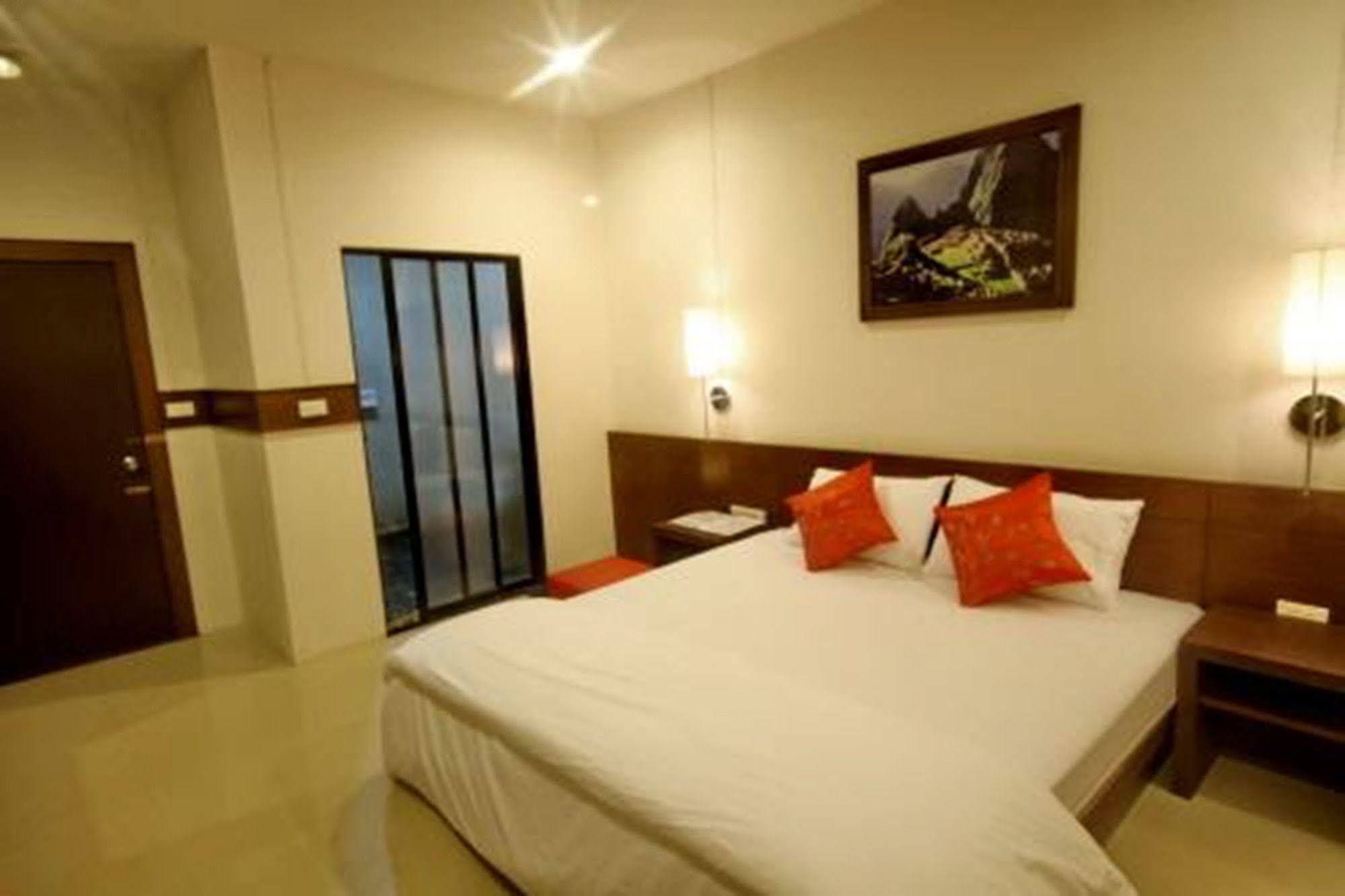 Resort Rangsit Bangkok