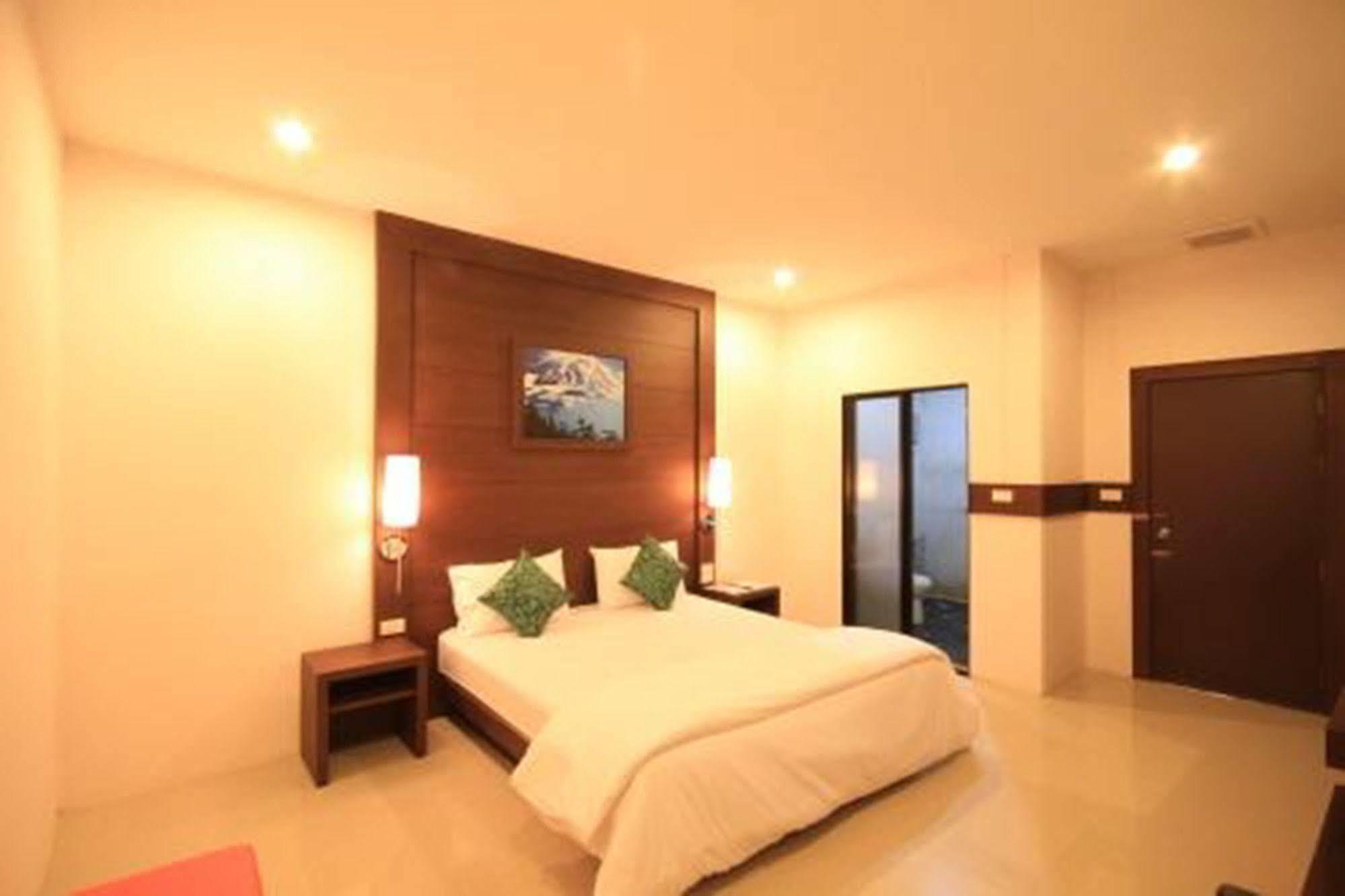 Rangsit 3* Bangkok