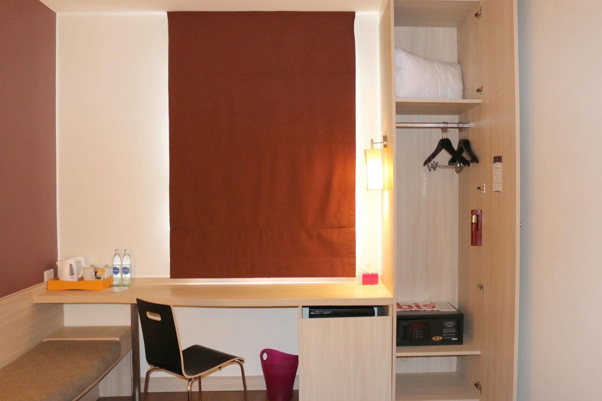Ibis Sukhumvit 4 Hotel 3*
