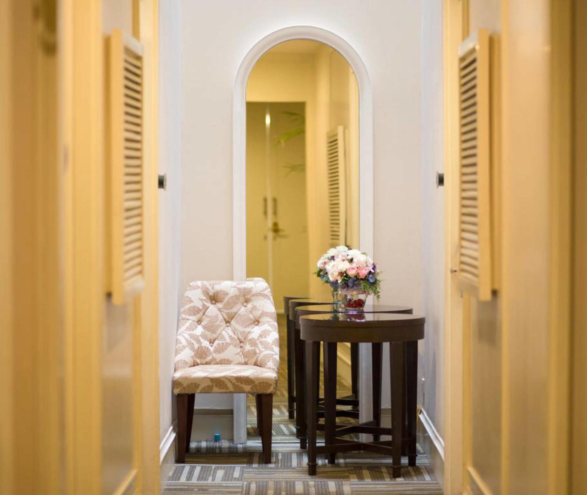 Inn Aphrodite 3*