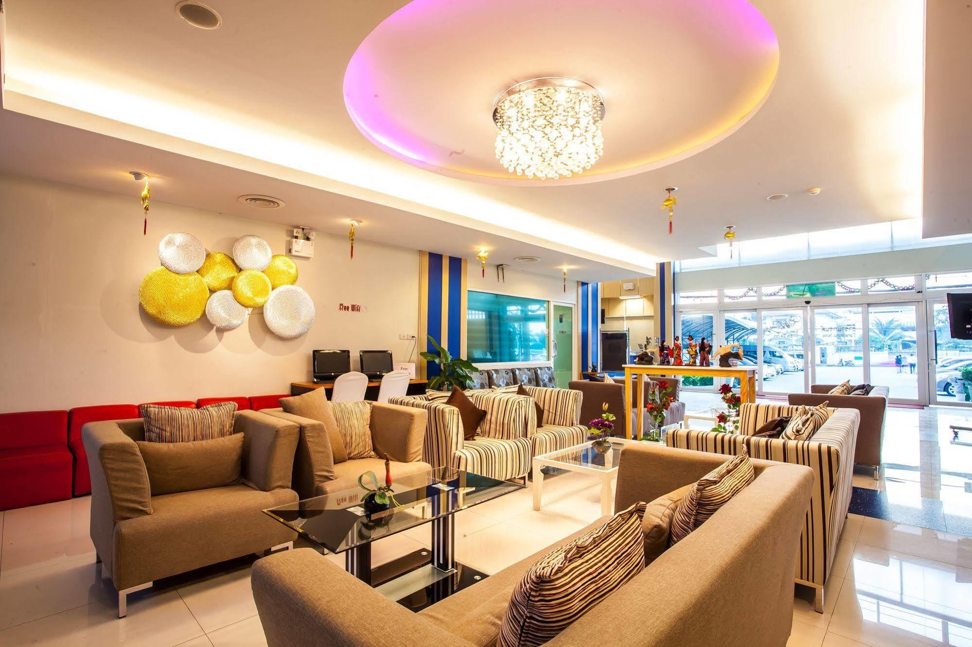 Hotel Oyo 234 Tara Grande & Spa