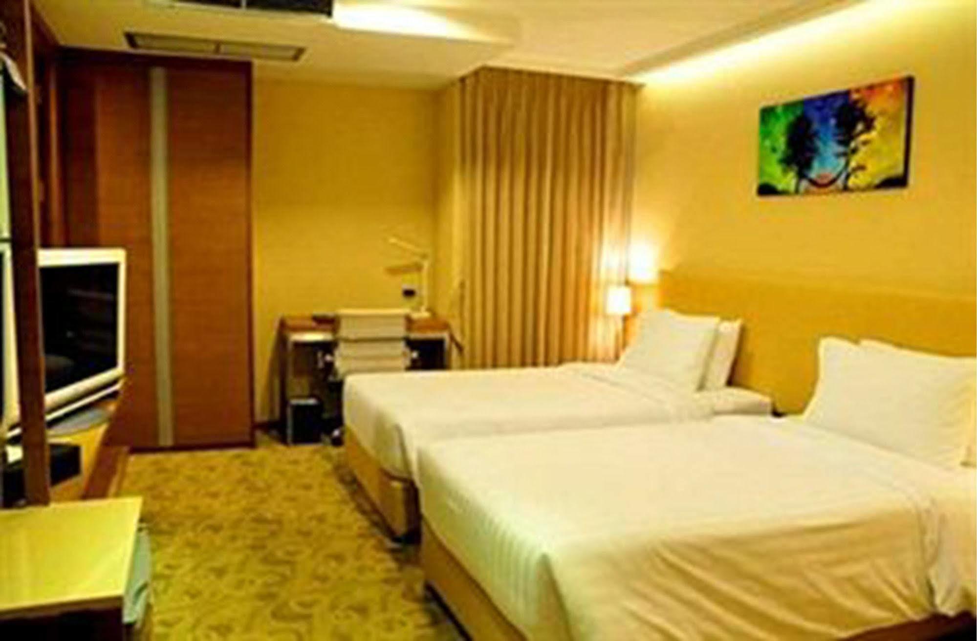 The Moonite Boutique Hotel 3*
