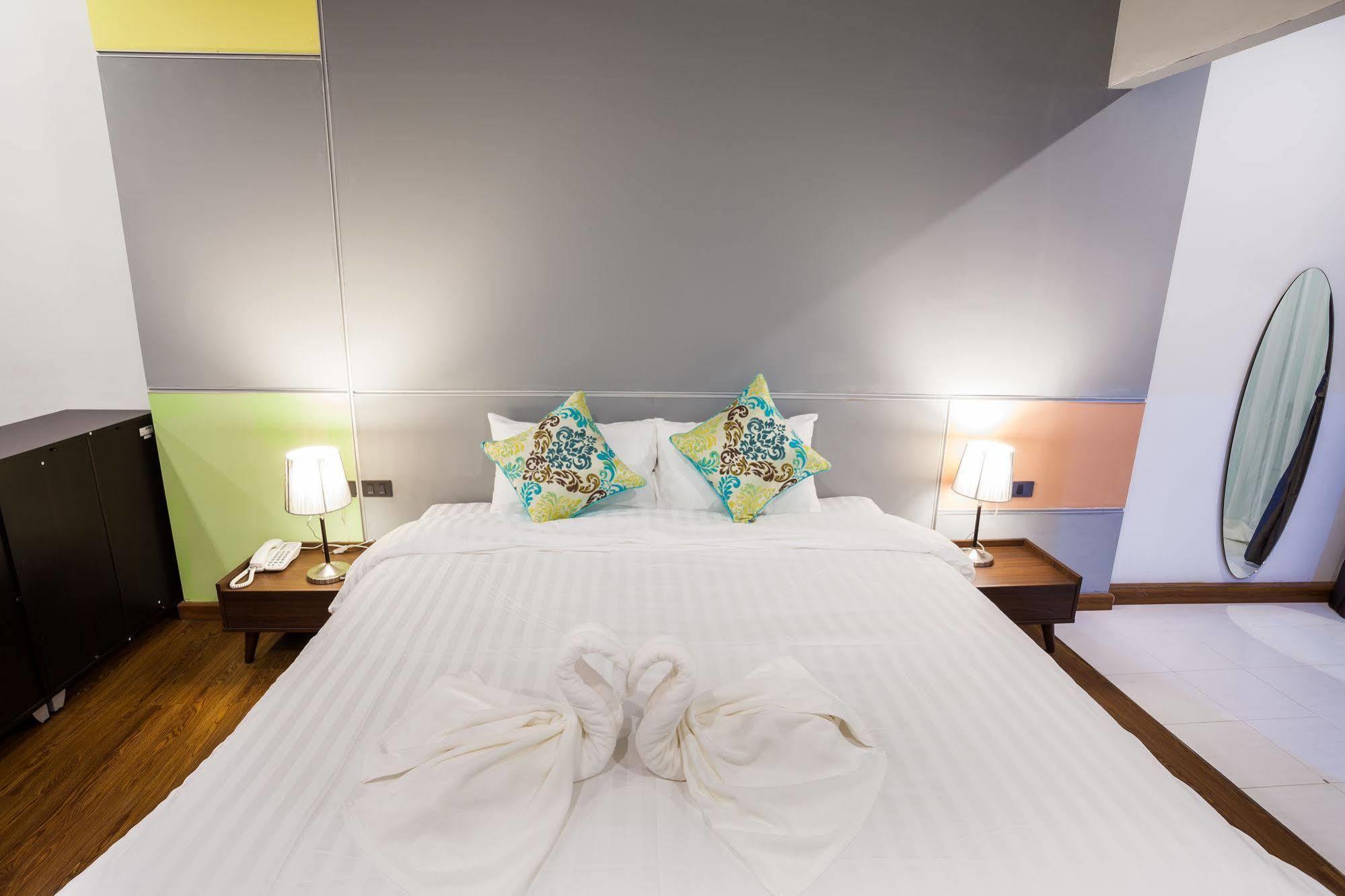 Admire Thonburi Hotel Bangkok