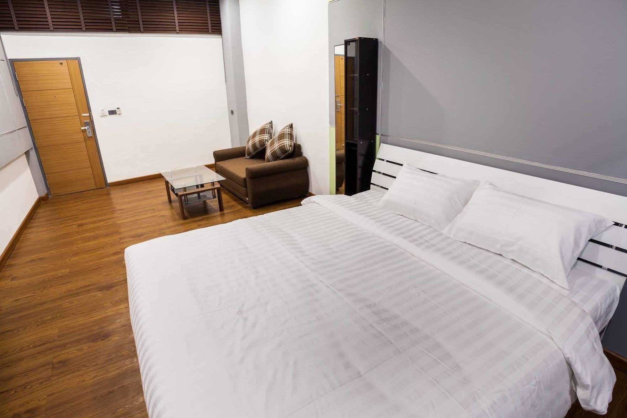 Admire Thonburi Hotel Bangkok