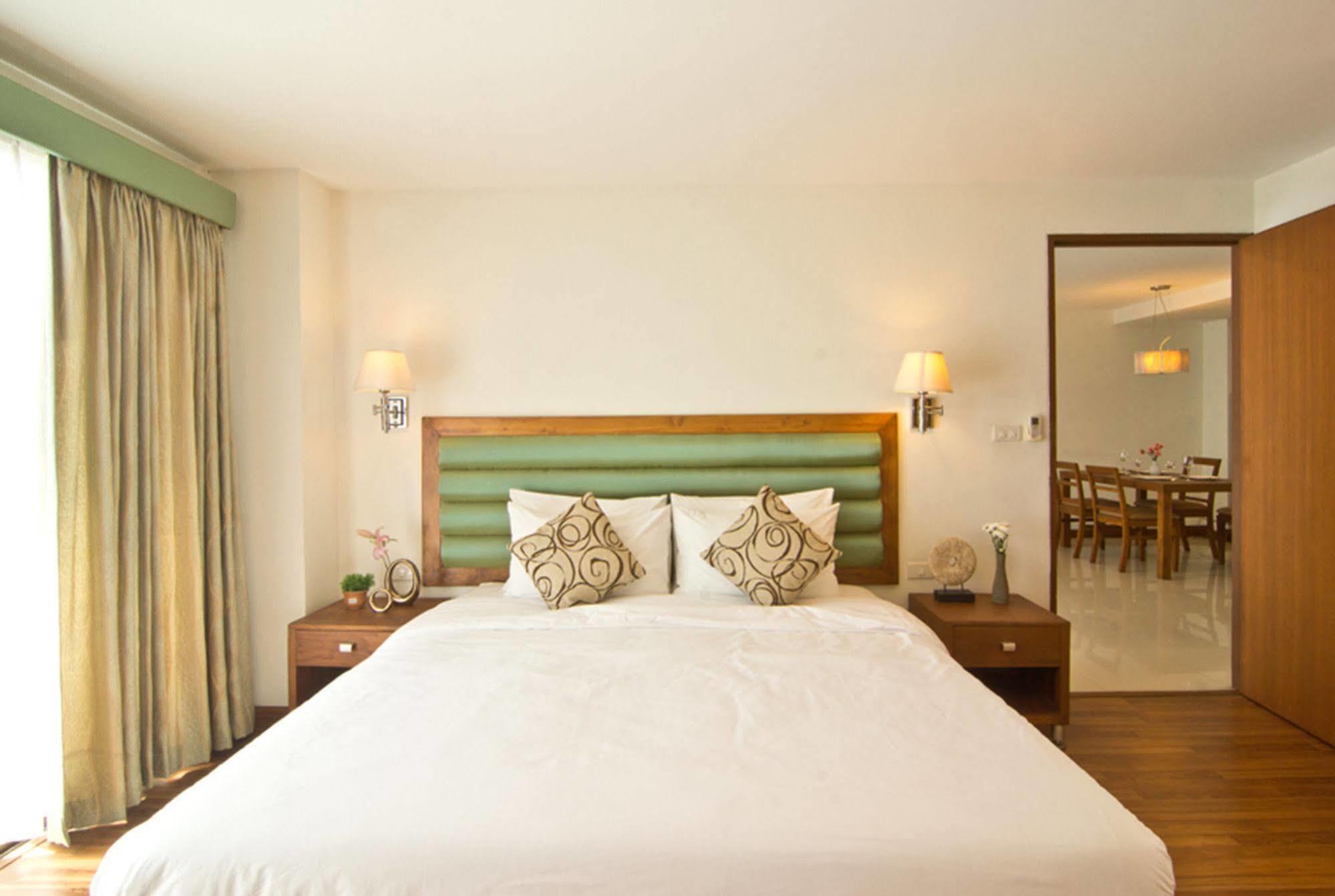 Hotel Lasalle &
