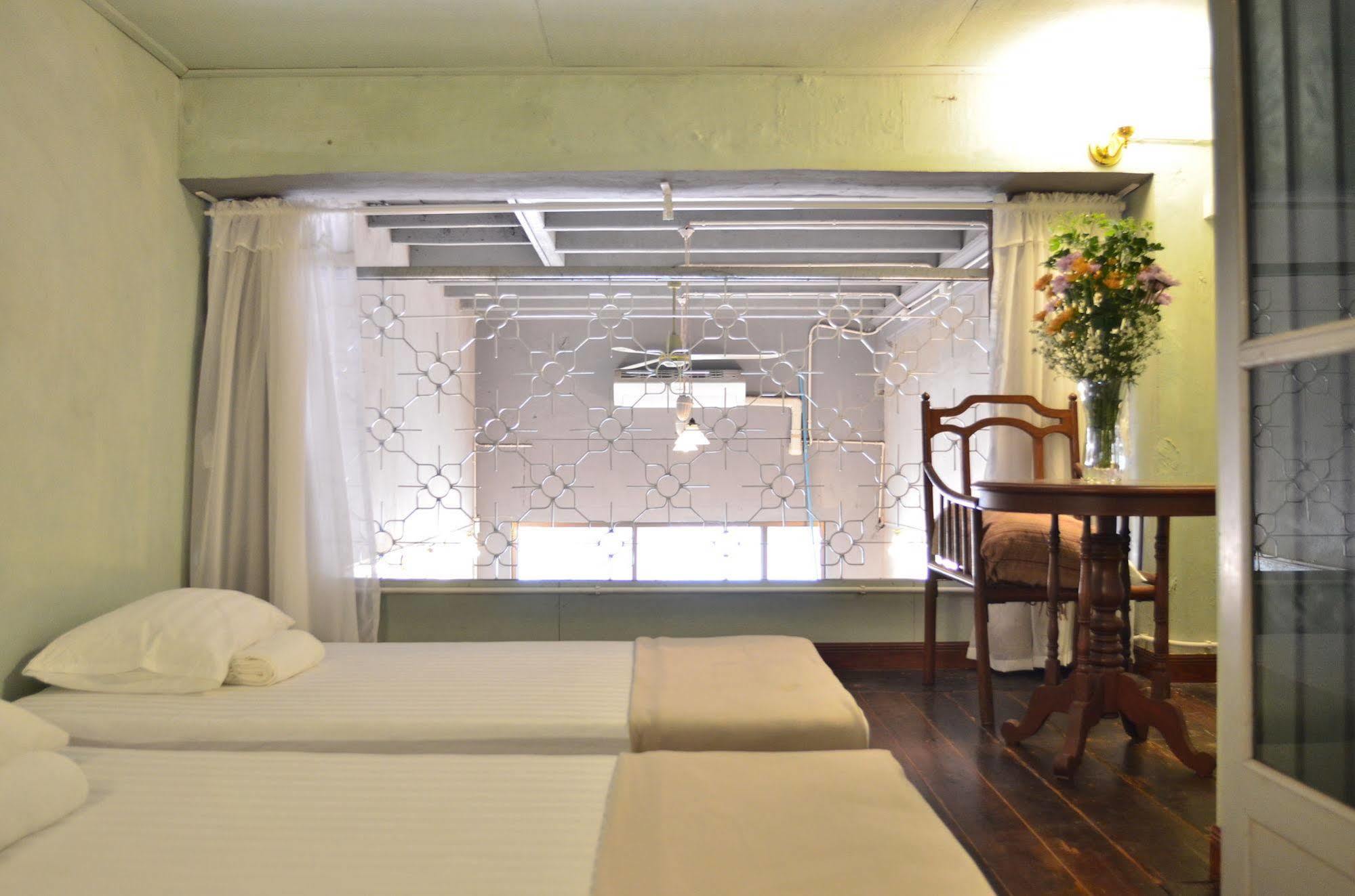 Wayla Hostel *