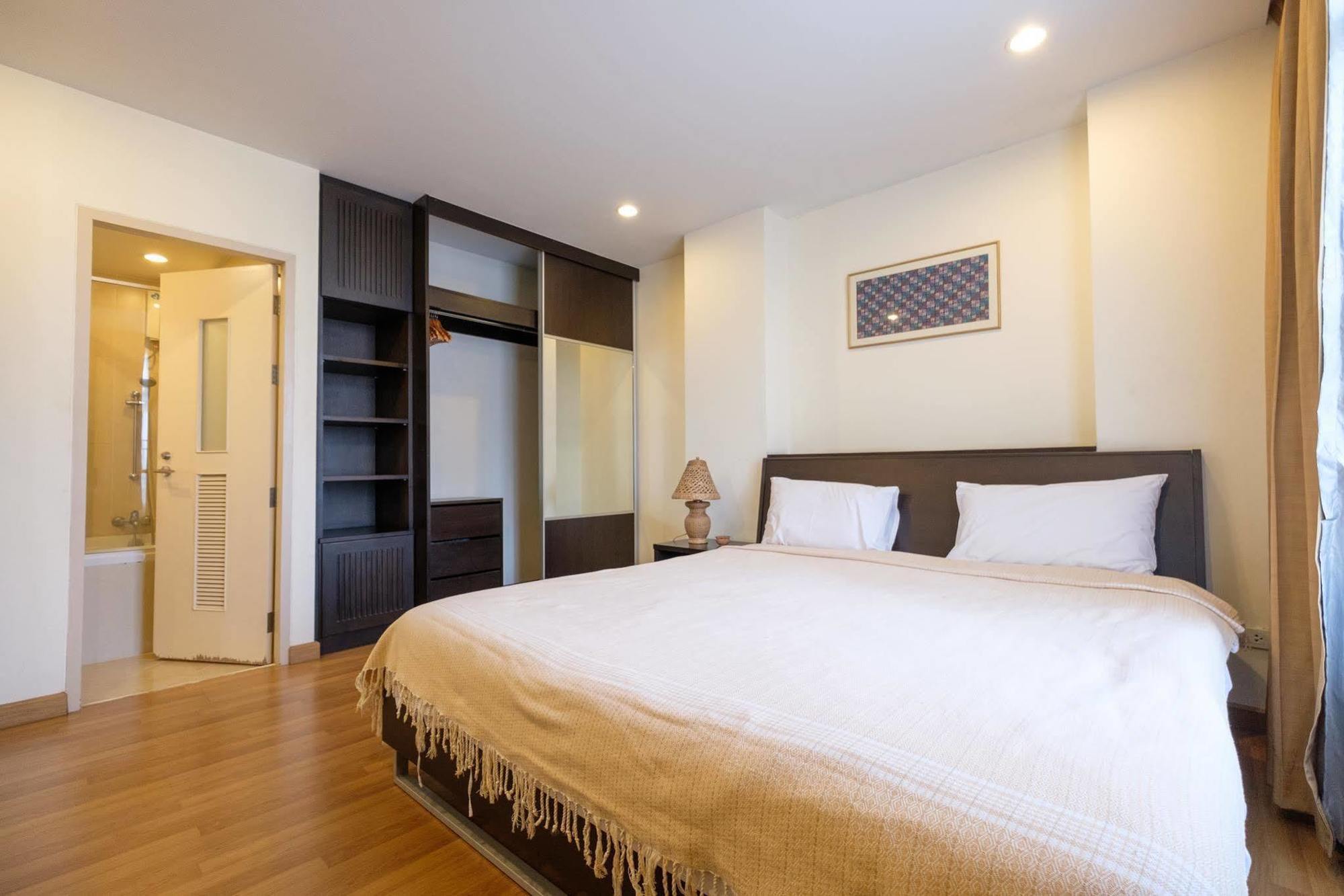 Chadvara Place