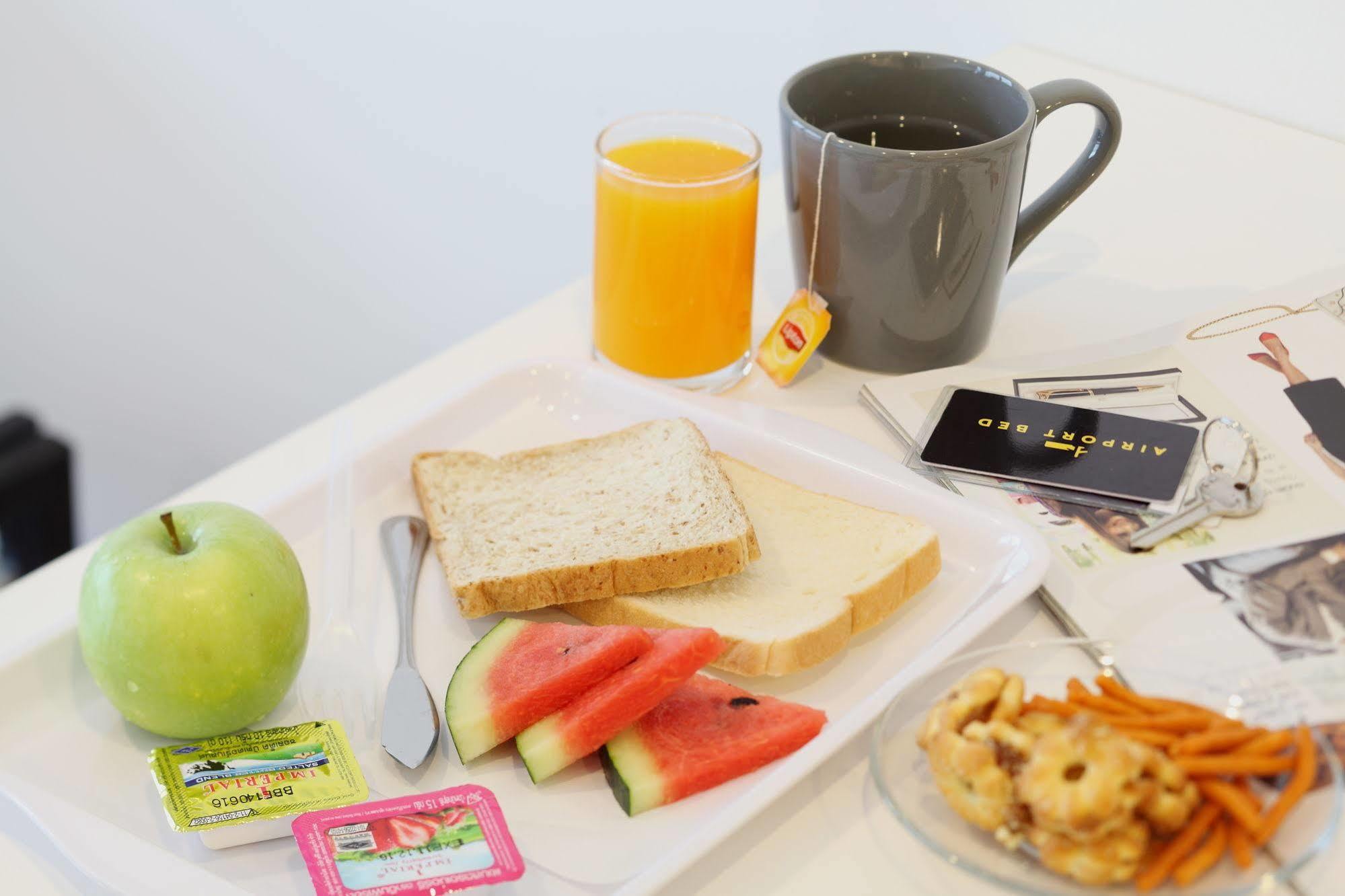 Airport Bed Hotel 3*
