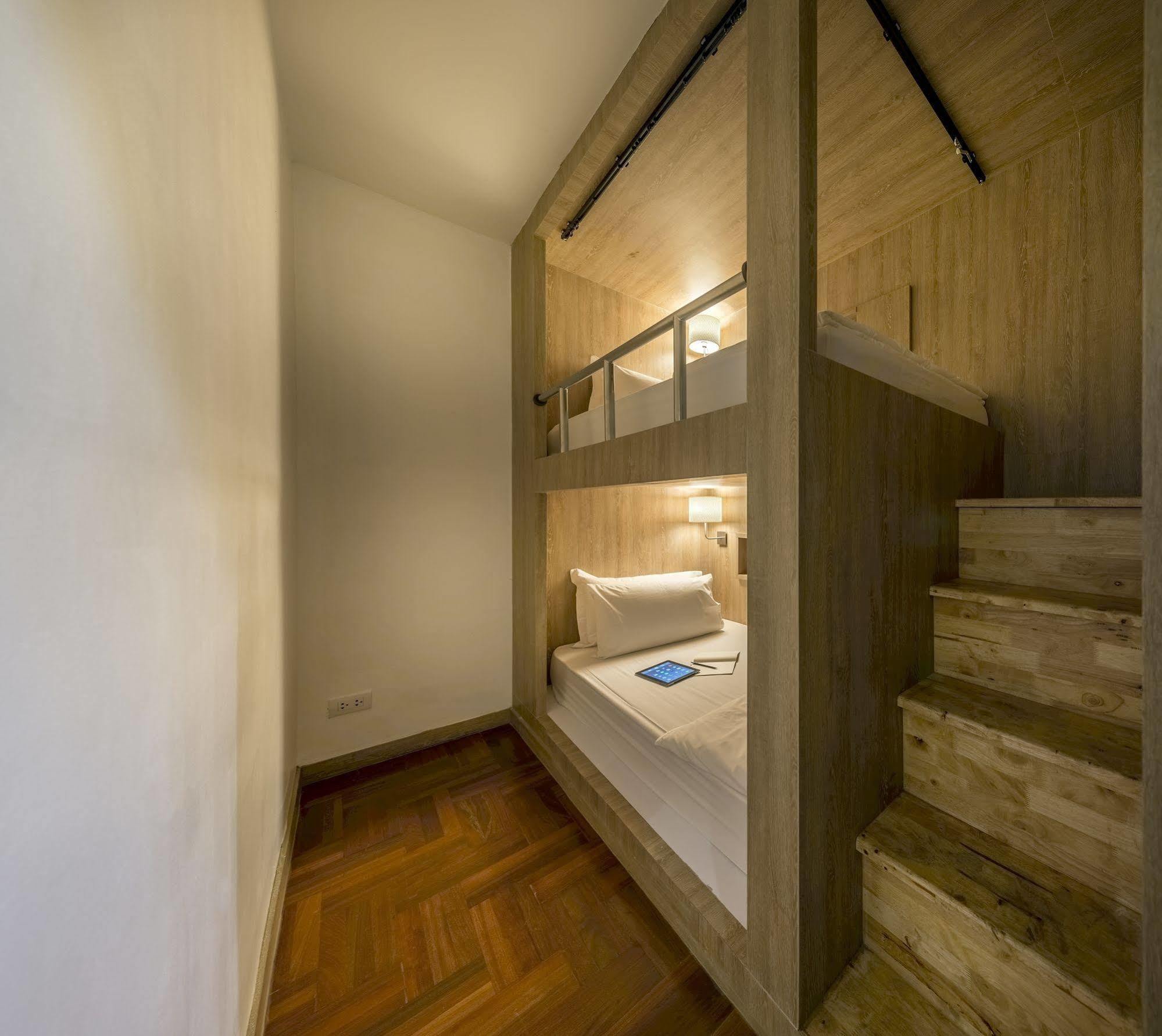 The Posh Phayathai Hostel *