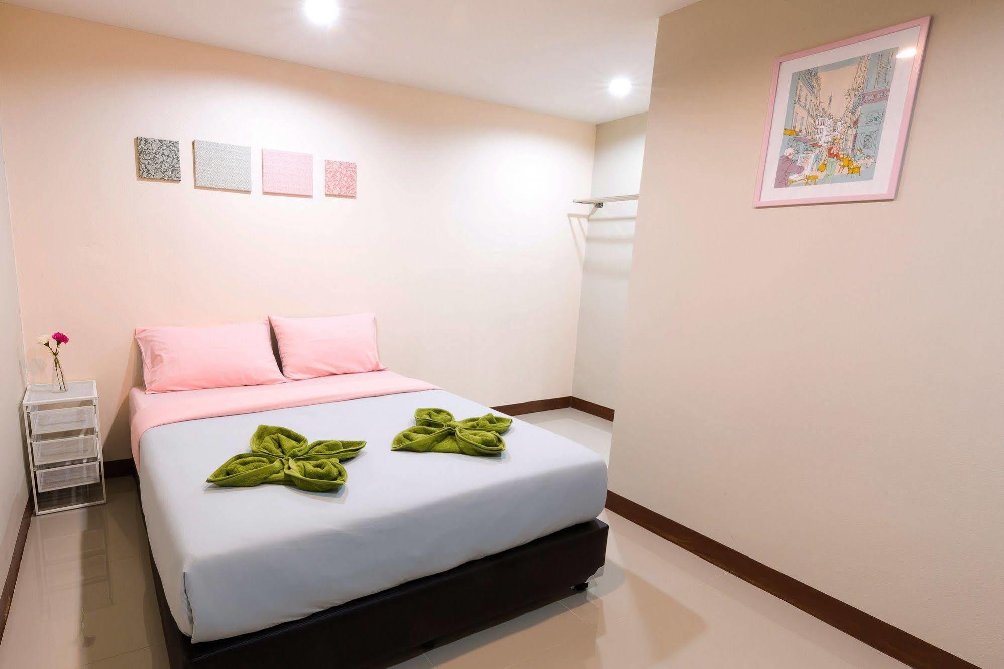 Hostel Wanderlust