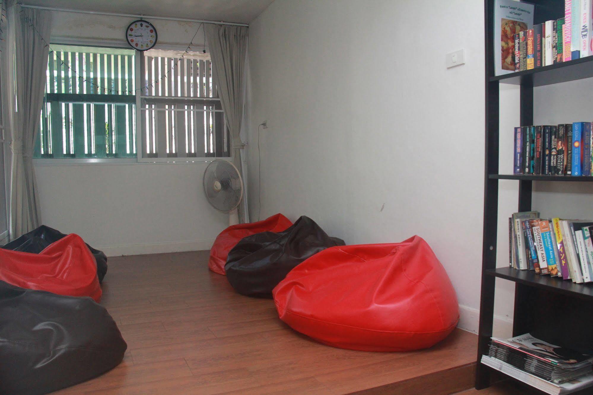 Hostel Baan Paan Sook Unitato *