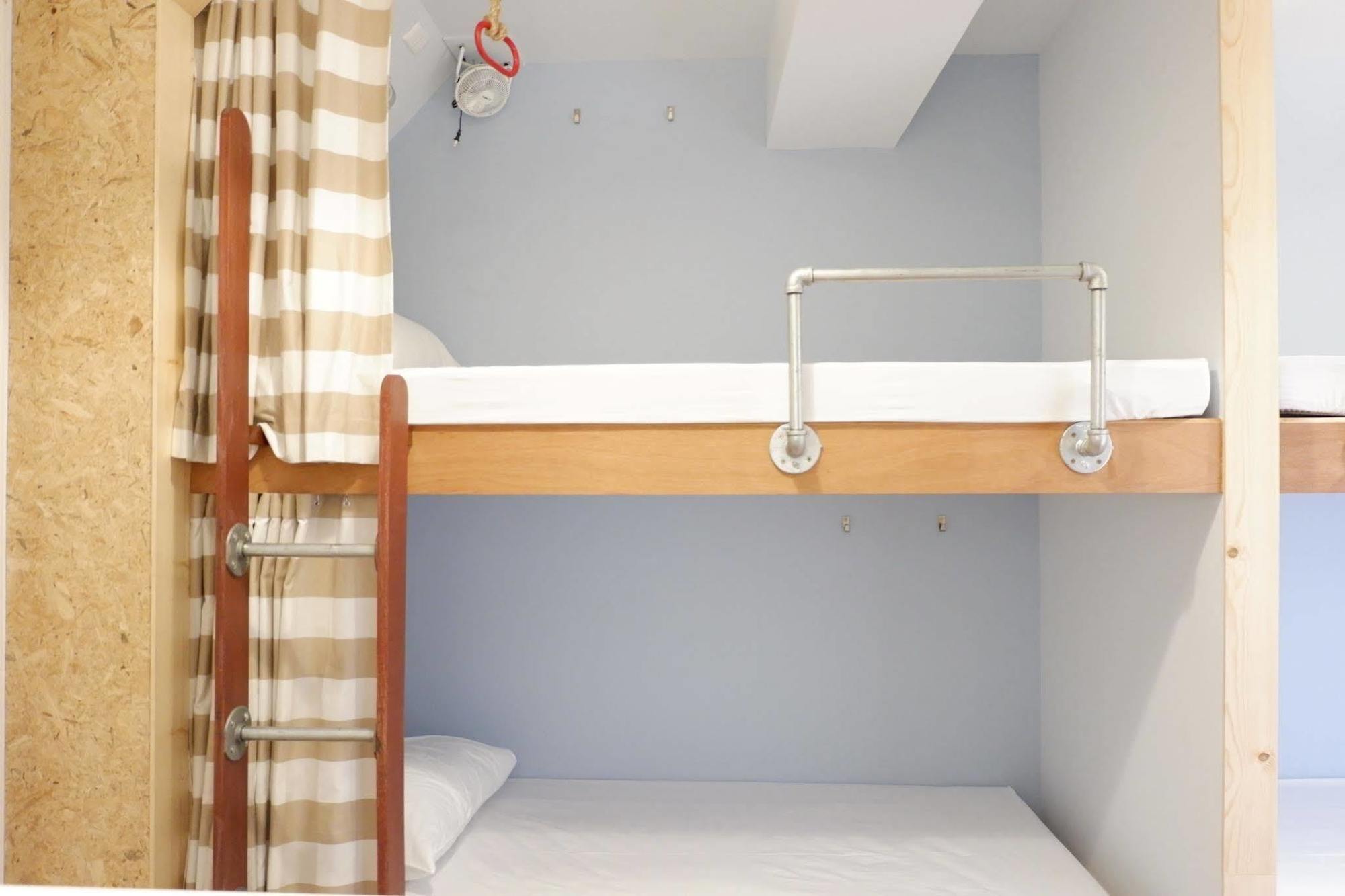 Hostel Barn & Bed *