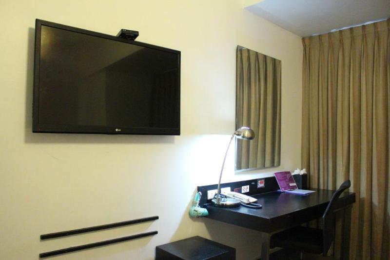 Hotel The Embassy Sathorn 3*