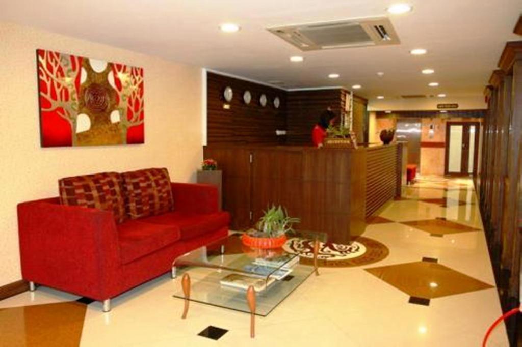 Grand Lucky Hotel