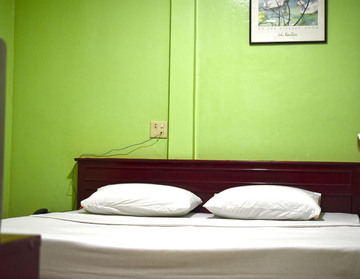 Penginapan Woodlands
