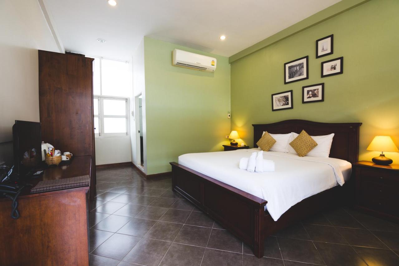 Hotel Feung Nakorn Balcony And Cafe Bangkok
