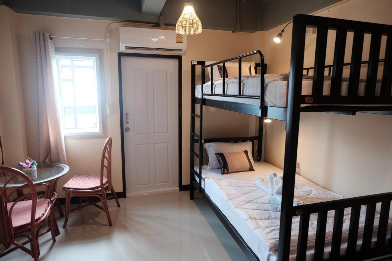 Khaosan Station (adults Only) Hostel *
