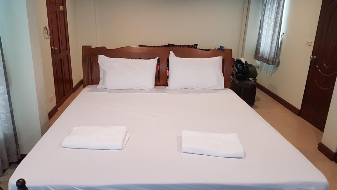 Samsen Sam Place Homestay