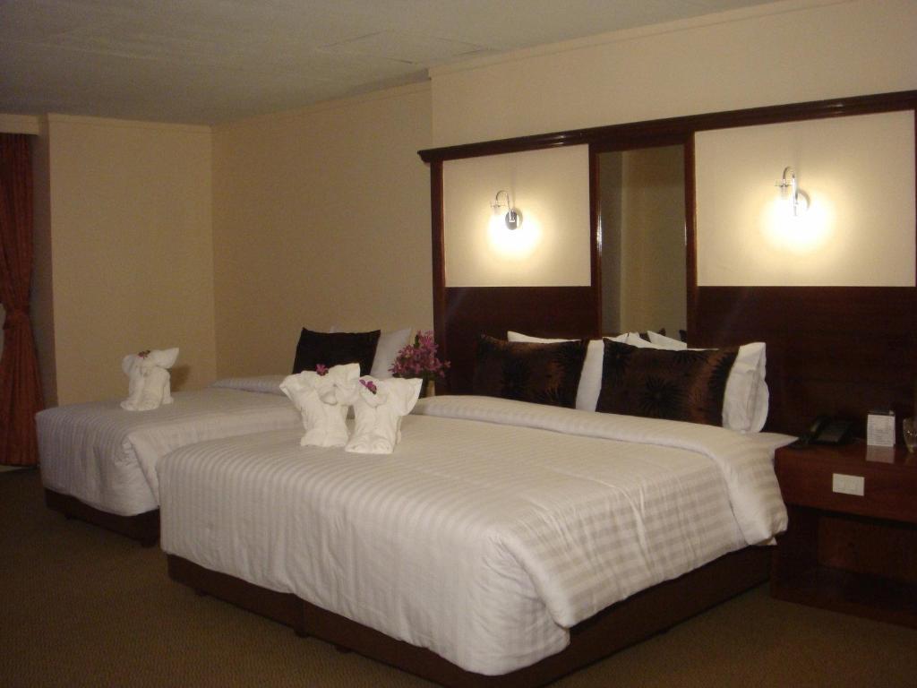White Orchid Hotel 3*