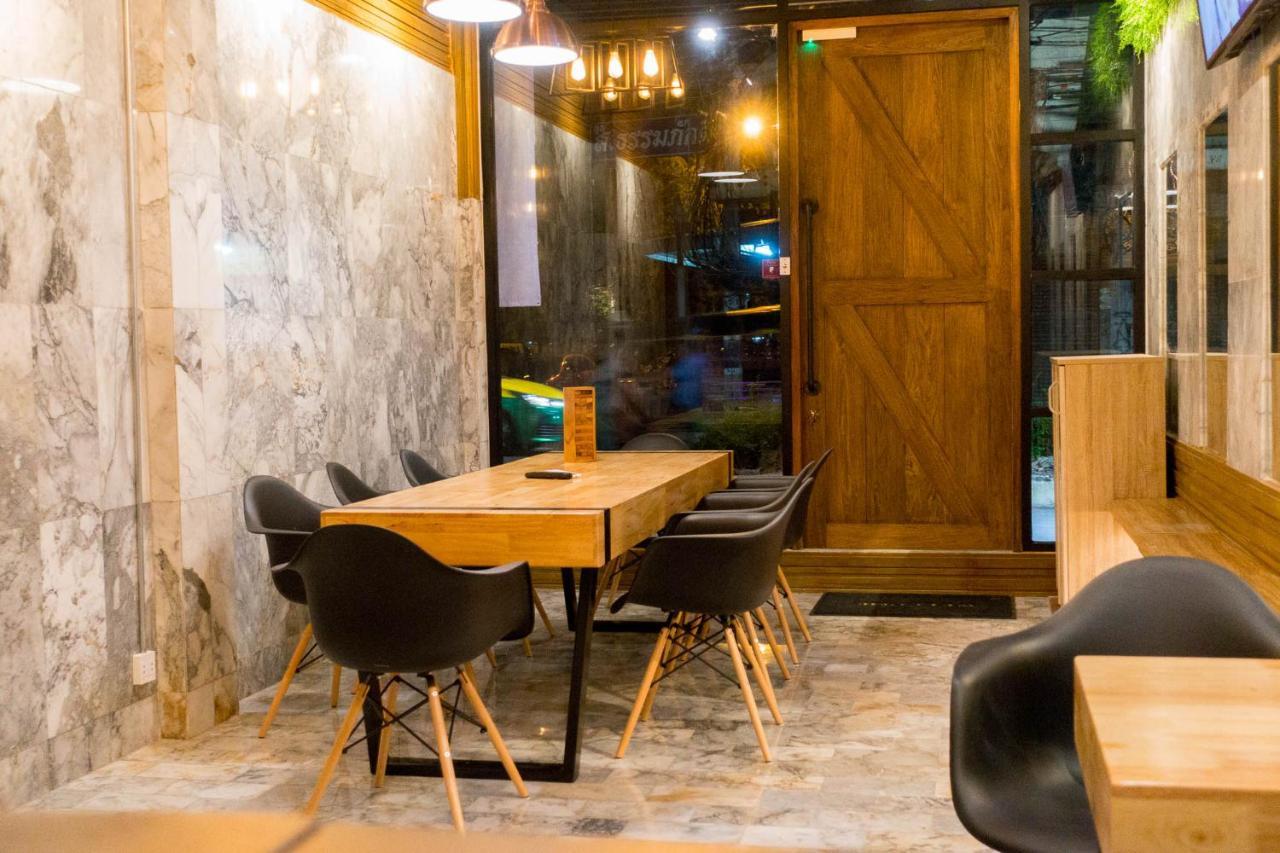 Comfy Bed (adults Only) Hostel
