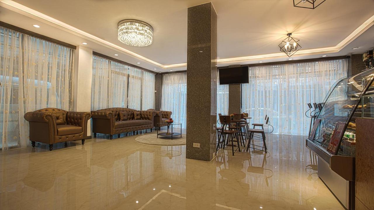 Hotel V One Pride-sukhumvit 22, 3*