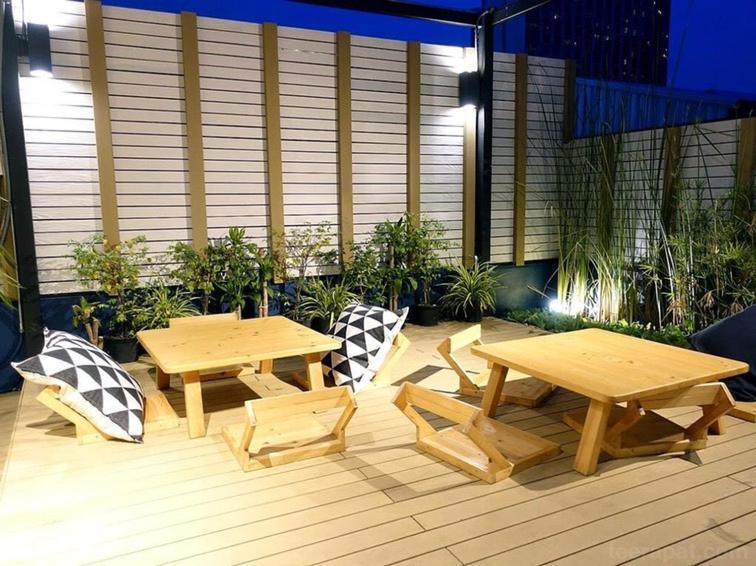 Hostel Kinnon Deluxe Coworking Cafe Bangkok