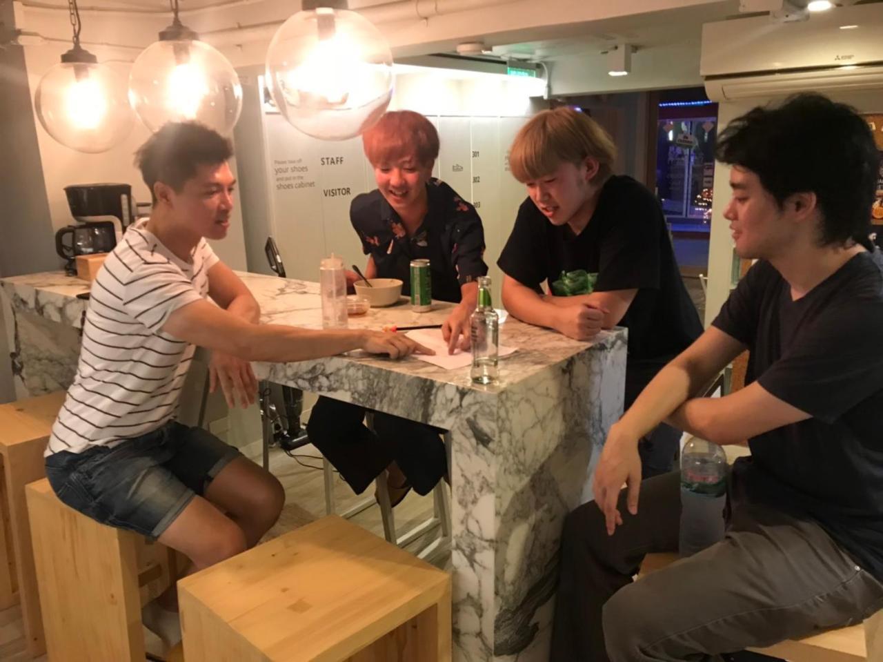 Kinnon Deluxe Coworking Cafe *