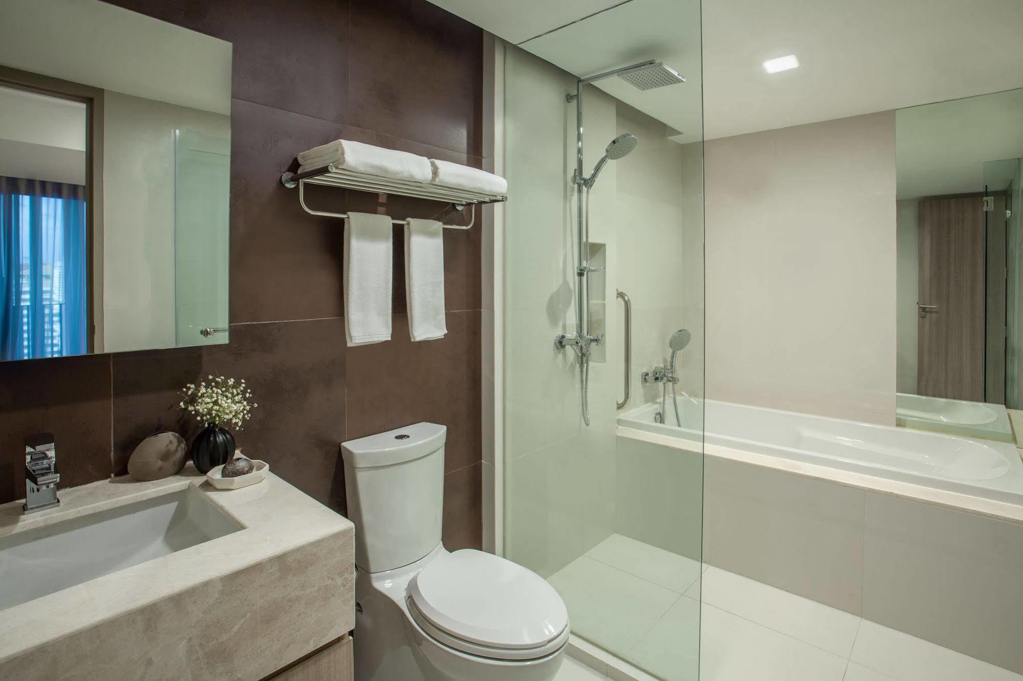 Apartment Somerset Ekamai