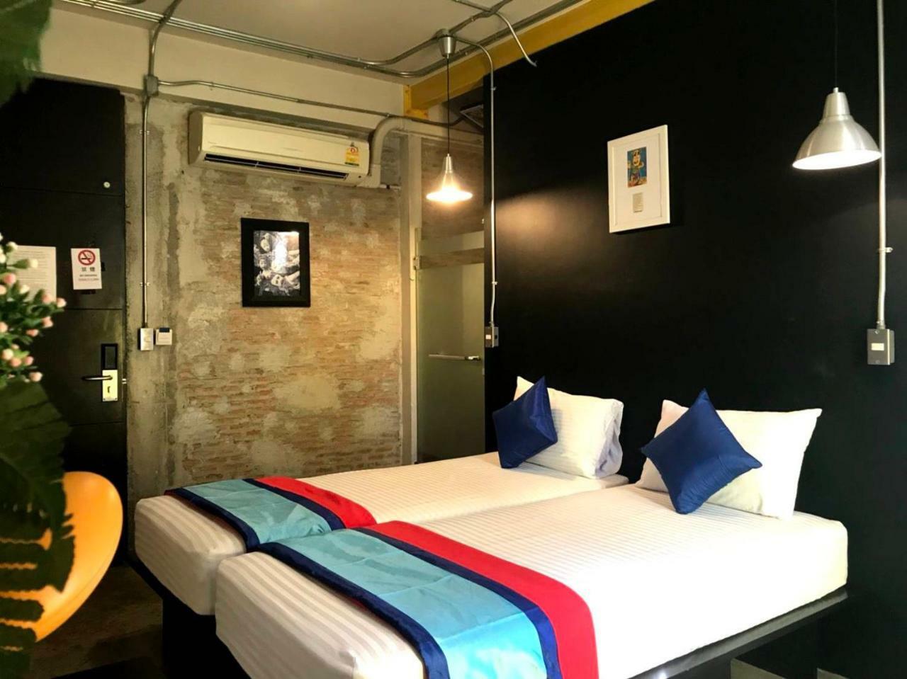 Hostel Silom Art *