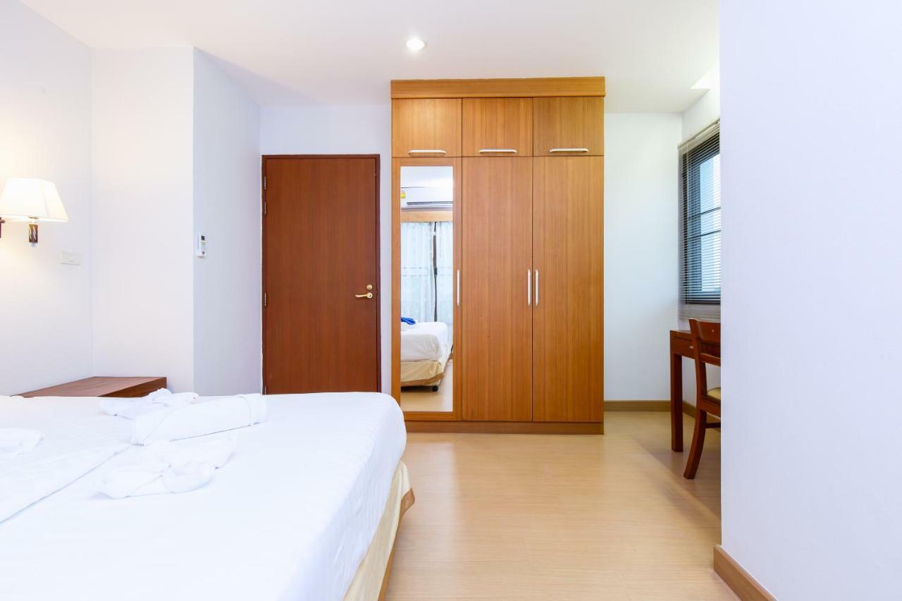 Lasalle & Hotel 3*