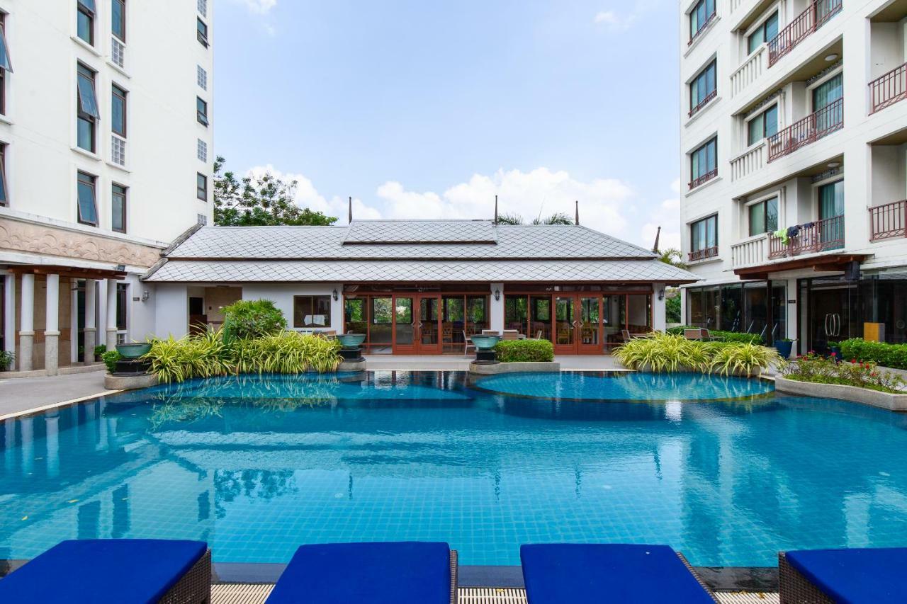 Hotel Lasalle & Bangkok