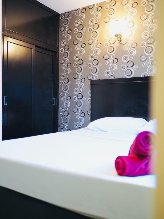 Hotel Four Sons 2*