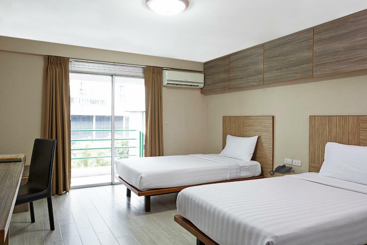 Watana Hotel Bangkok