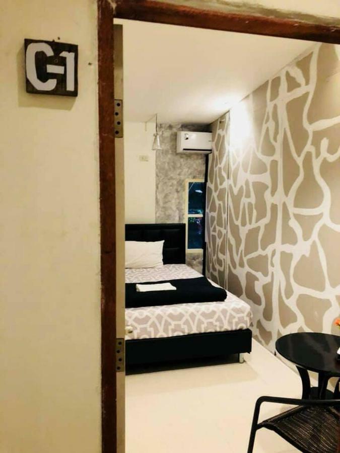 Hostel First 1 Boutique At Sukhumvit 1 Bangkok