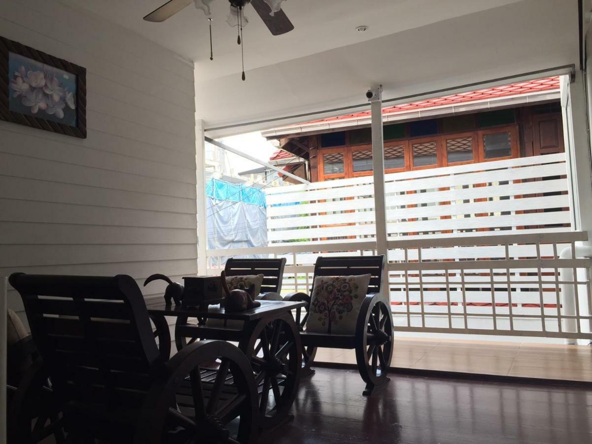 Ban Thungdang Housetel Hotel Bangkok