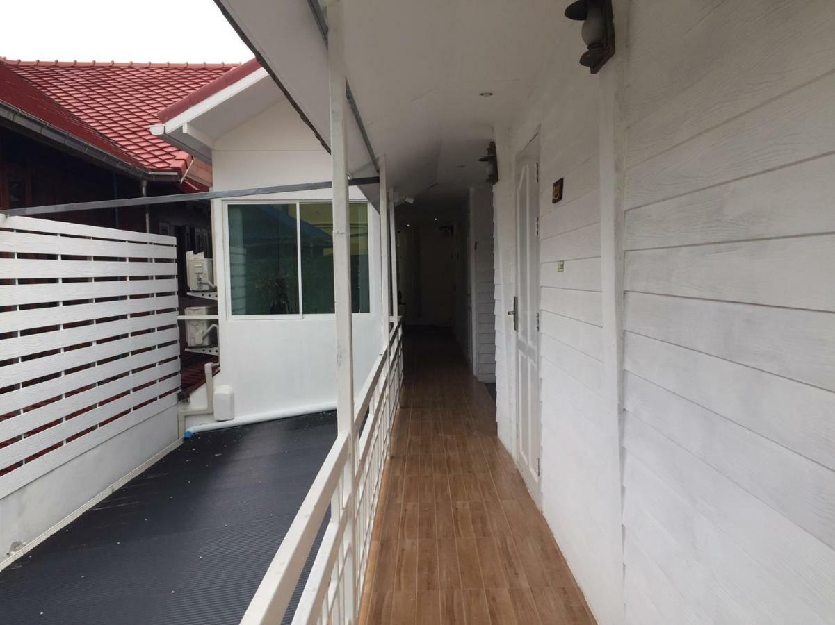 Hotel Ban Thungdang Housetel 2*
