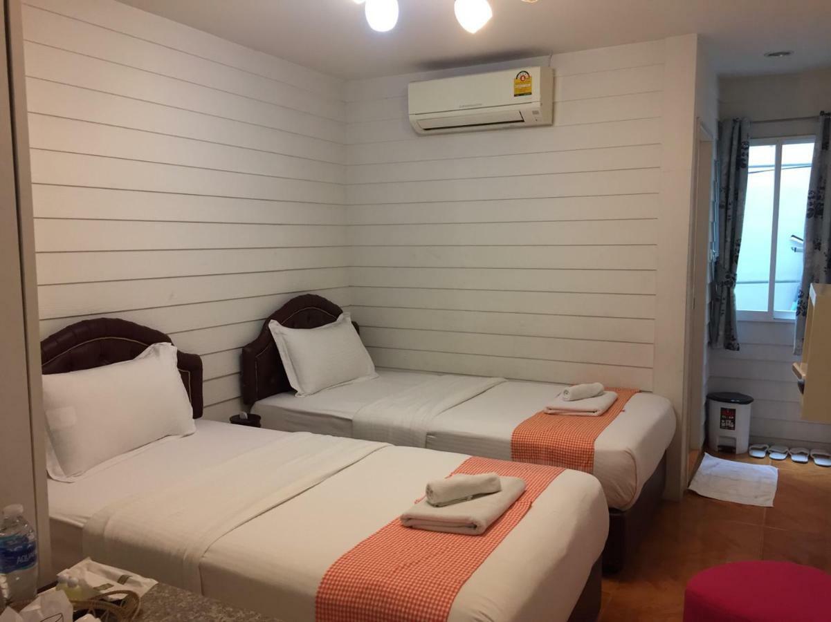 Hotel Ban Thungdang Housetel Bangkok