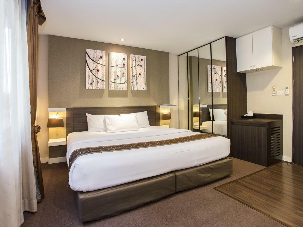 The Bells Hotel Bangkok