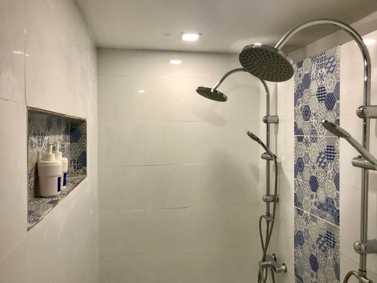 Blu Ari Stylish Gay Poshtel *