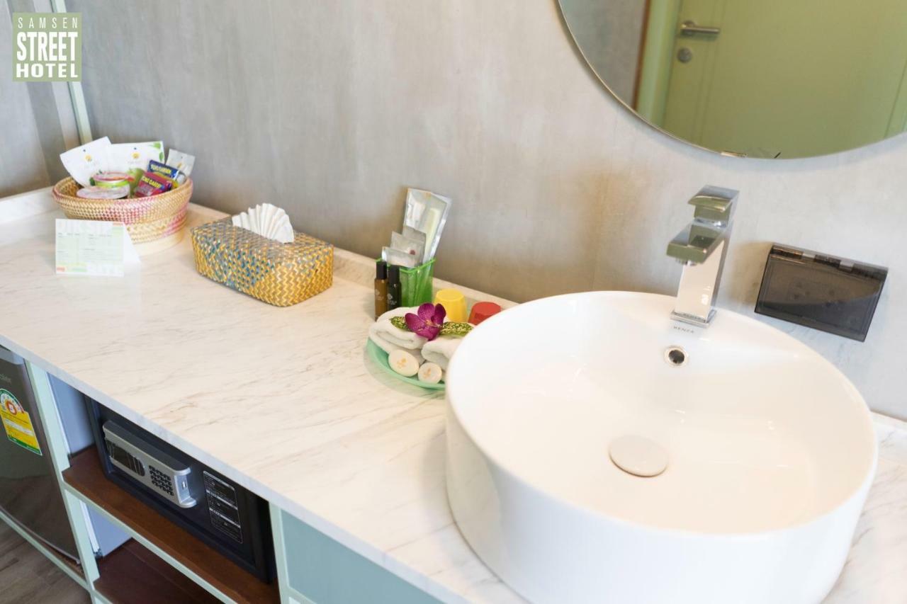 Hotel Samsen Street - Sha Extra