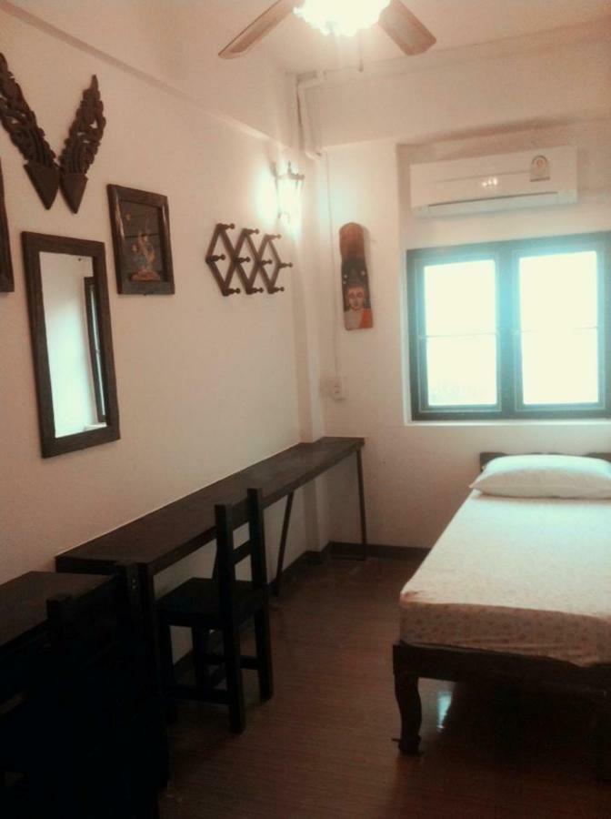 Albergue Yha Downtown @ Station S3 *