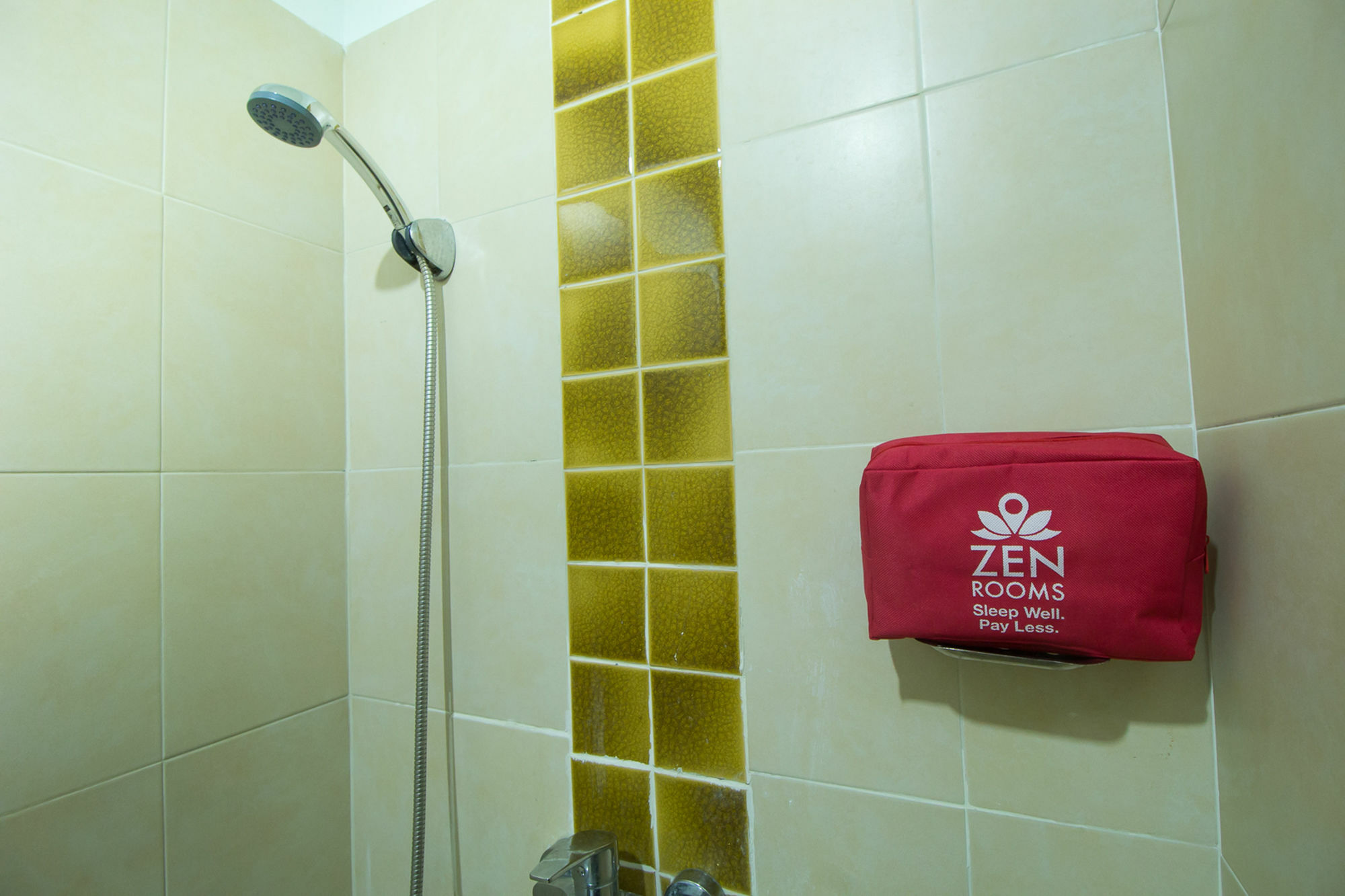 Zen Surasak 1 Hotel 3*