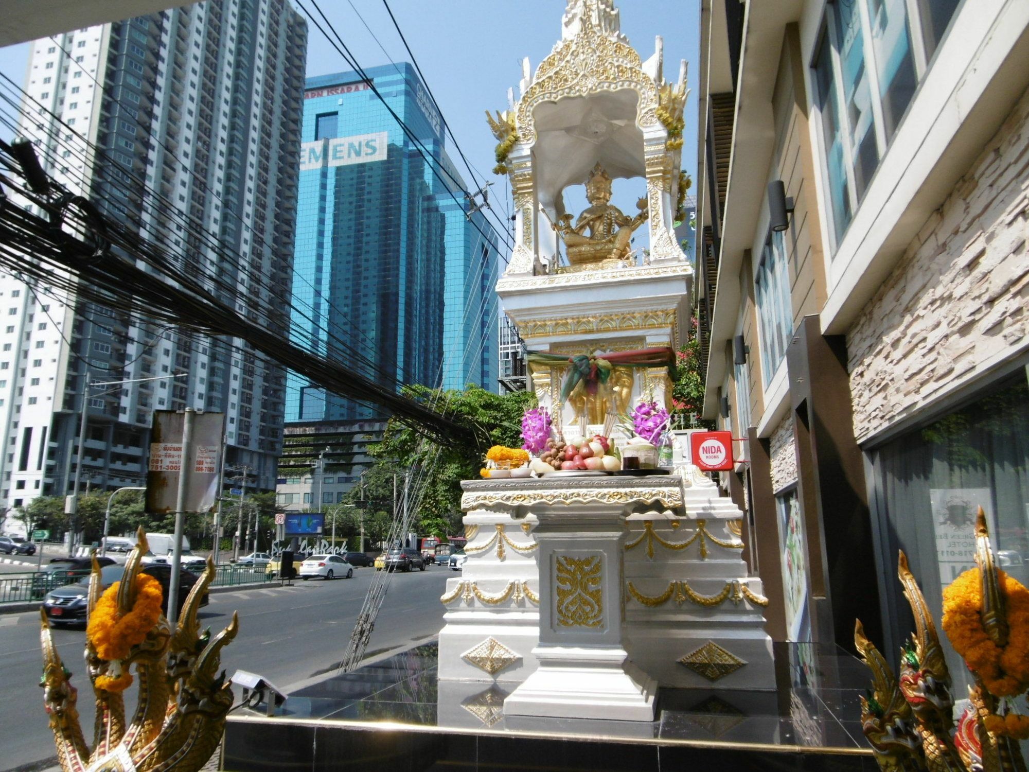 The Bells 3* Bangkok