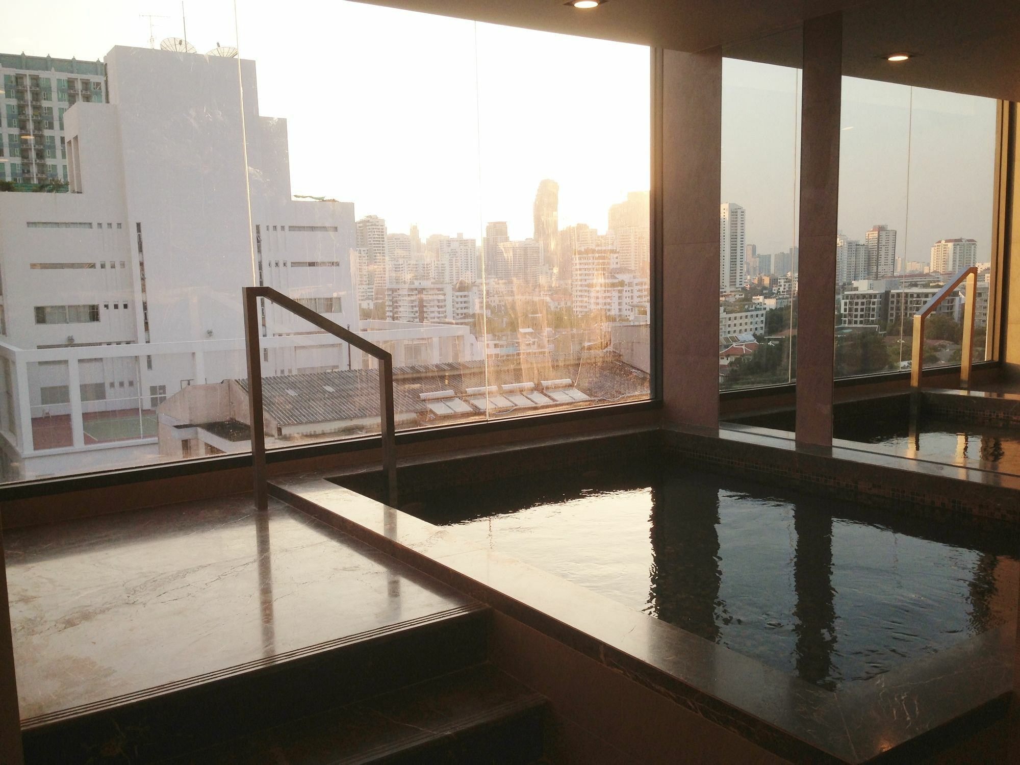 The On Thonglor By Uhg Aparthotel Bangkok