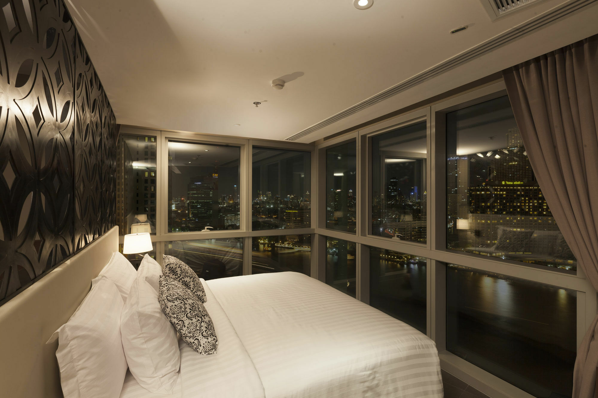 Klapsons The River Residences 4*