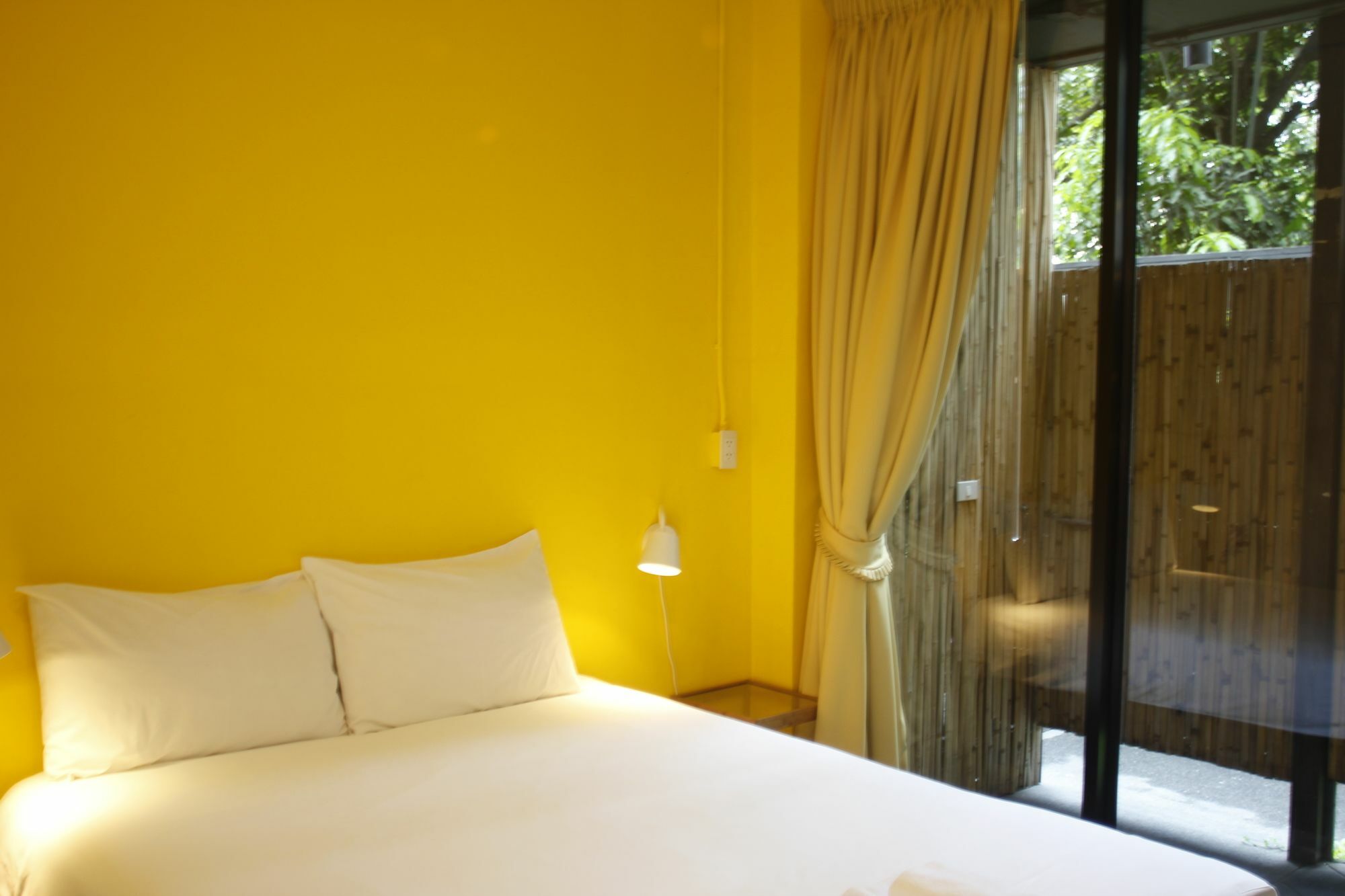 Yim Hostel *