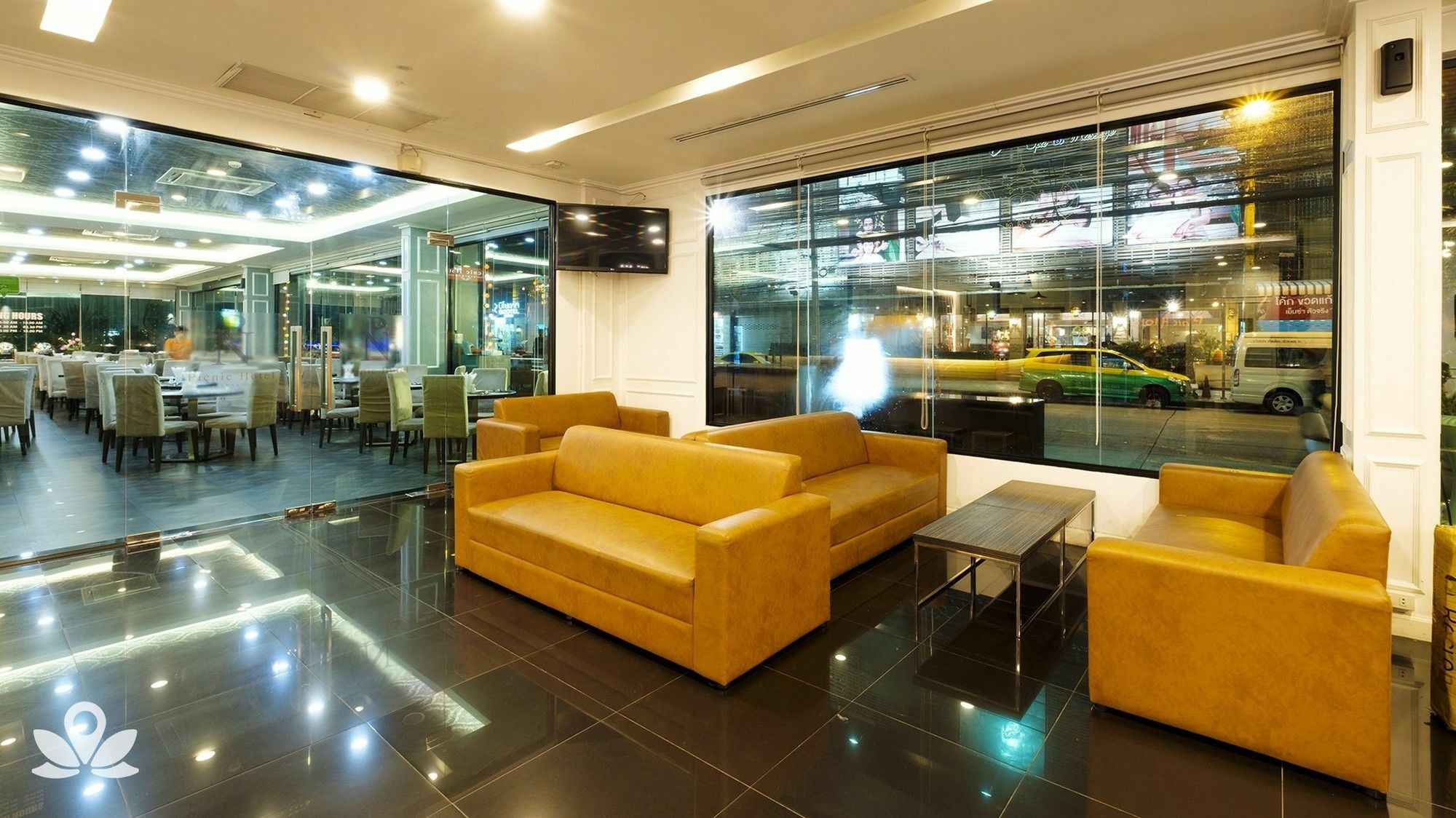 Zen Soi Rangnam Hotel