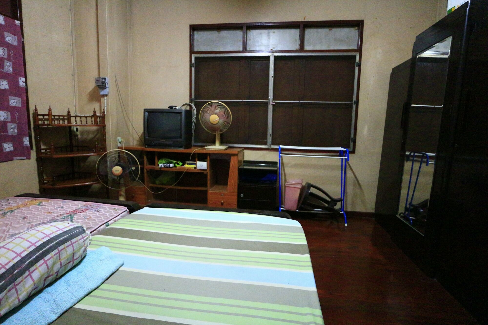 Anurak Guest house