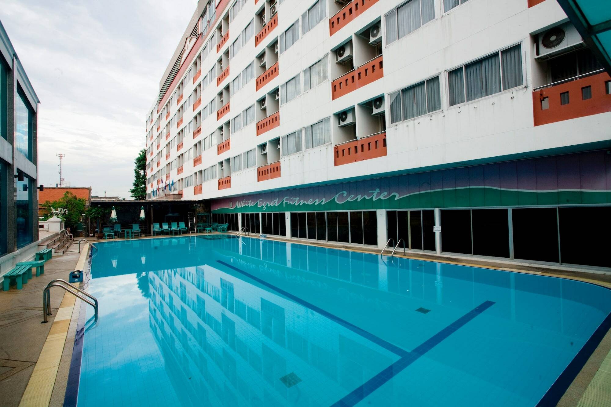 Jolly & Hotel Bangkok