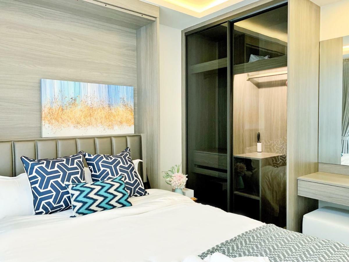 Sukhumvit Asok Modern * Bangkok
